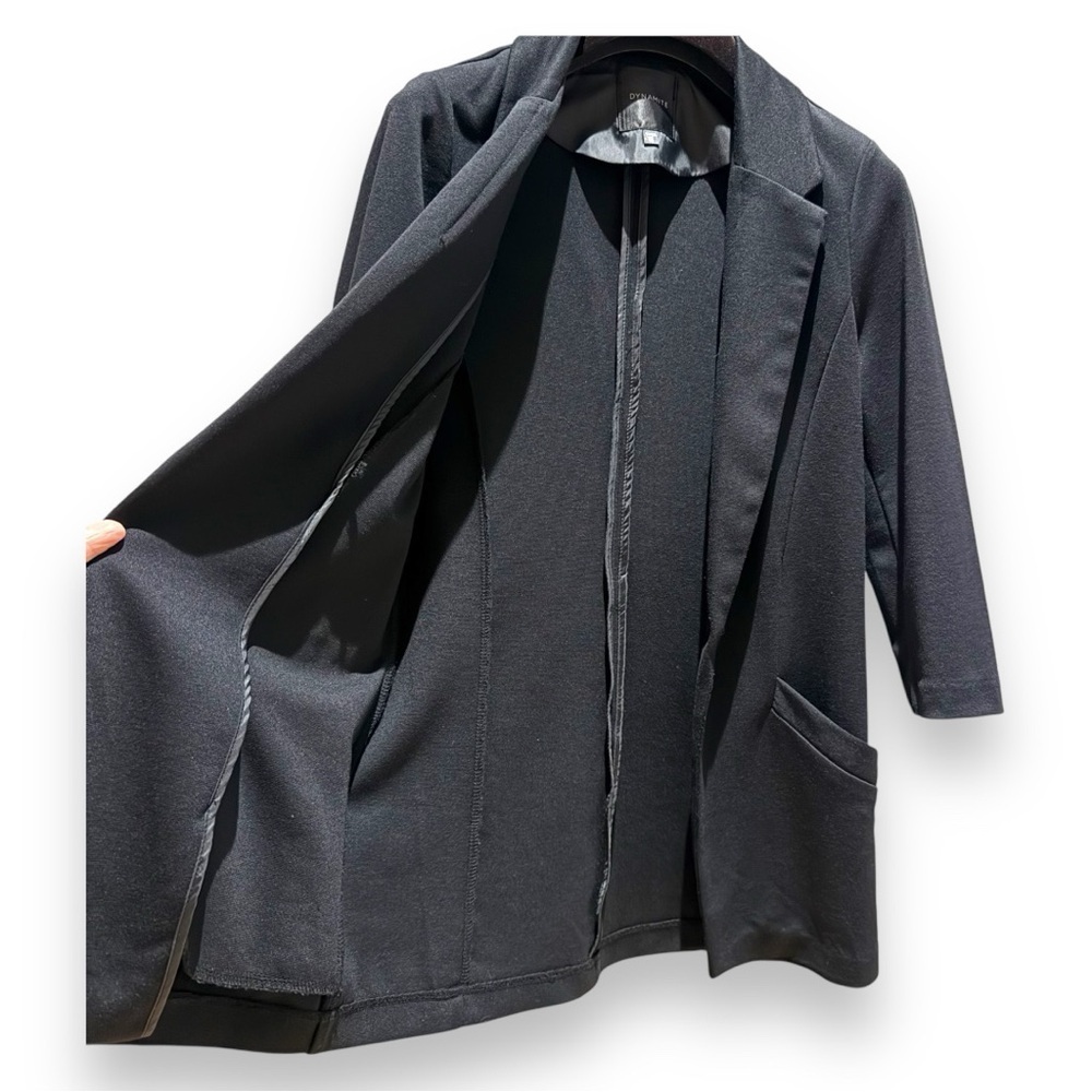 ✨Dynamite Black Open Blazer -  XS | Good Condition✨​​​​​​ - Picture 7 of 15